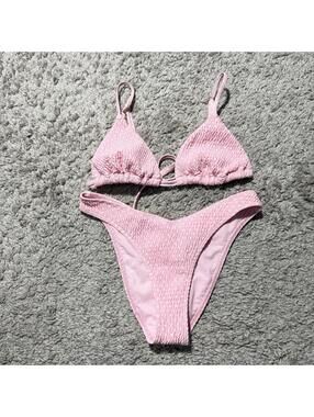 Hollister Pink Polka Dot Crinkle Bikini Set Triangle Top Cheeky Bottom Size XS